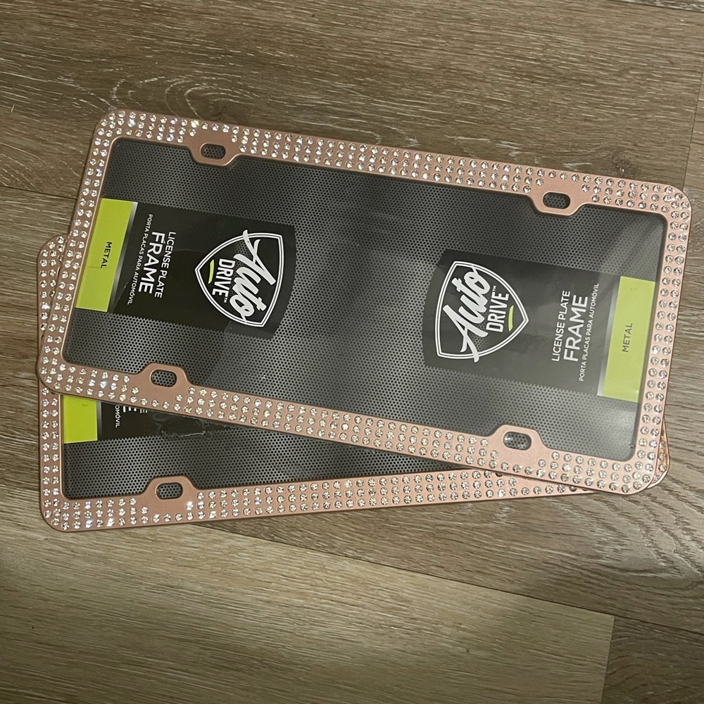 PINK RHINESTONE LICENSE PLATE FRAMES